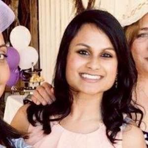 Meet your Posher, Cynthia